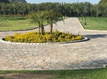 Terreno Se Venta en Checa en Urb Exclusiva — imagen 3