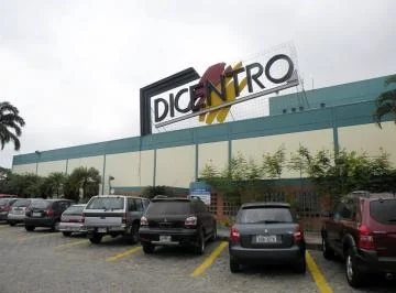 Local Comercial en Venta 100 m² - C. C. Dicentro - Av Juan Tanca Marengo, Guayas — imagen 2
