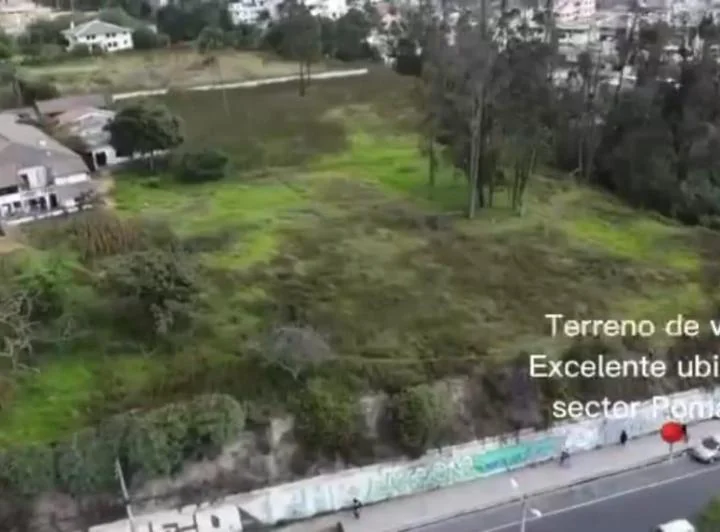 Terreno en Venta en Pomasqui. Apto Para Proyecto Inmobiliario Comercio. Pr — imagen 1