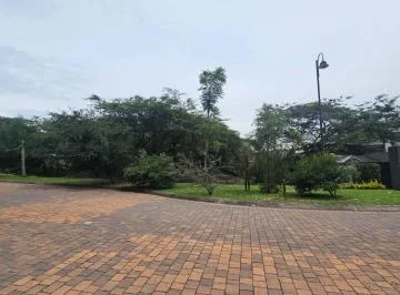 Venta de Terreno Esquinero en La Urbanizacion La Viña — imagen 4
