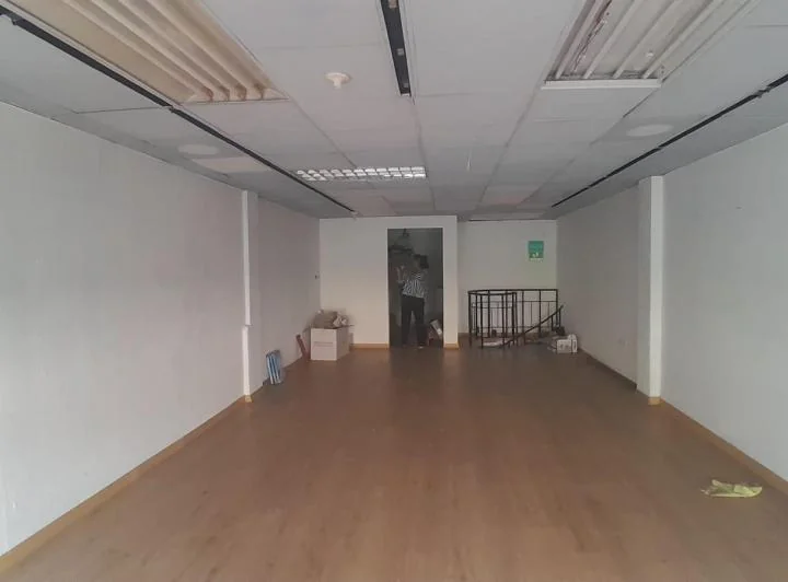 Vernaza, Local Comercial en Venta, 116.60 m², Guayas — imagen 1