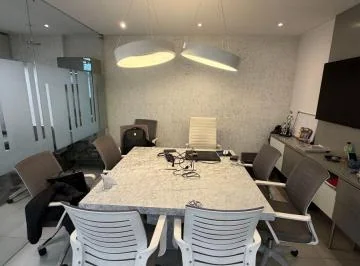 Hermoso Local Comercial de Venta Sector Amazonas — imagen 4