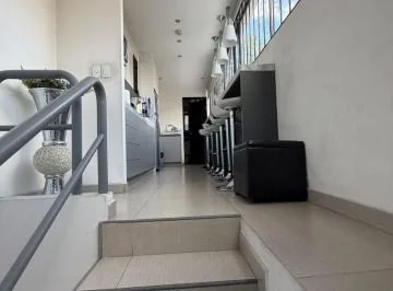 Hermoso Local Comercial de Venta Sector Amazonas — imagen 3