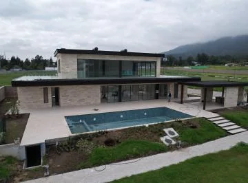 Vendo Lote Unifamiliar en Cumbaya - Urbanización Santa Mónica — imagen 5
