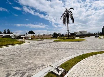 Vendo Lote Unifamiliar en Cumbaya - Urbanización Santa Mónica — imagen 4