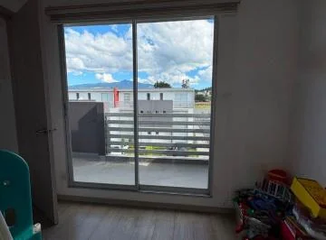 Venta Casa Esquinera Tres Dormitrios Dos Parqueaderos La Salle Conocoto — imagen 5