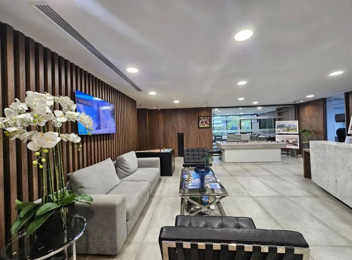 Oficina en Venta, Frente Al Mall del Sol, Norte de Guayaquil K. Lugo, Guayas — imagen 1