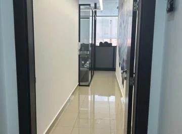 En Venta Oficina - Invesión - Quito Tenis — imagen 3