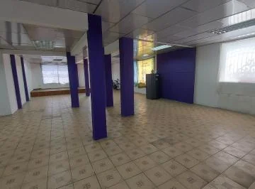 Propiedad Comercial Esquinera con Buena Visibilidad en Calle de Alto Tránsito, Guayas — imagen 2