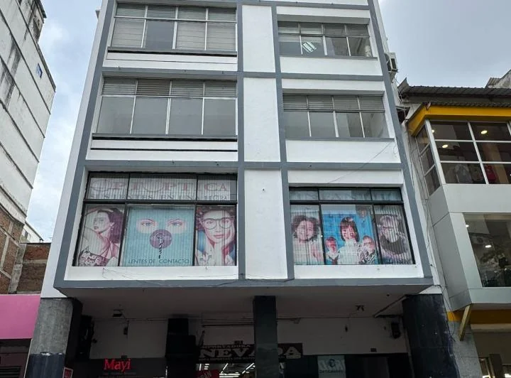 Local Comercial en Edificio Medina Palacios, Guayas — imagen 1