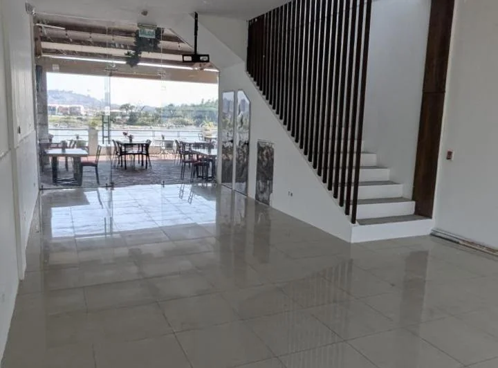 Venta Local Comercial 150 M²| Centro Comercial Mix Center| La Aurora, Daule, Guayas — imagen 1