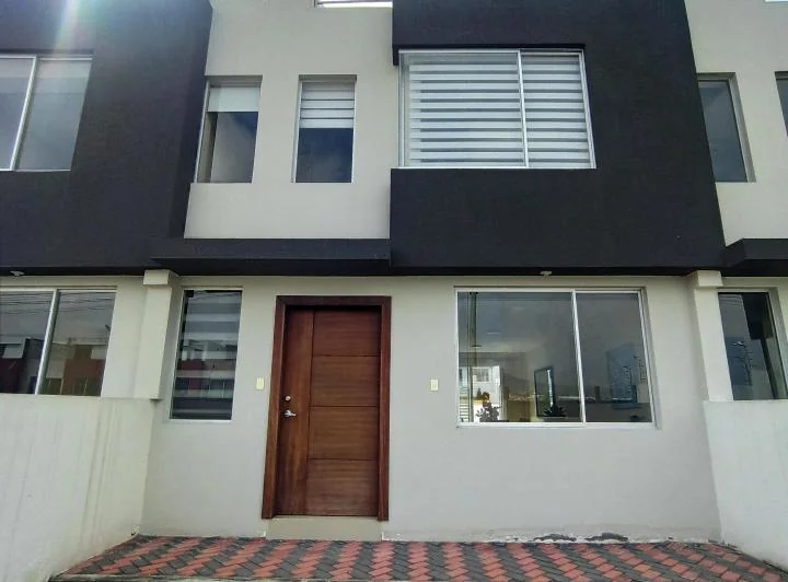 Casa Miti Miti Ingreso Independiente — imagen 1