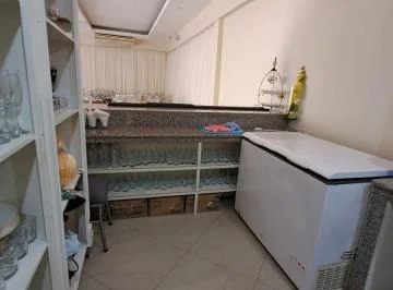 Venta de Local Comercial con Bodegas y Oficinas en Centro de Machala, El Oro — imagen 2