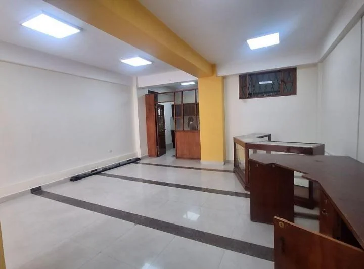 Venta Local 100 m 5 Ambientes — imagen 1
