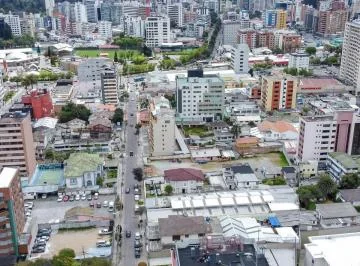 Espectacular Terreno de 1927 m², Cerca Av Orellana — imagen 2