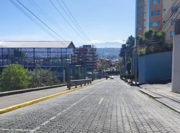 Venta de Terreno – Urbanización Cochapamba, Quito — imagen 3
