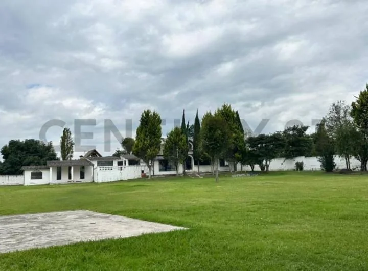 De Venta Terreno en Tumbaco — imagen 1
