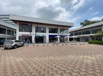 Local Comercial de 86 m² en Venta o Alquiler en Plaza Diamante (Sector La Joya), Guayas — imagen 2