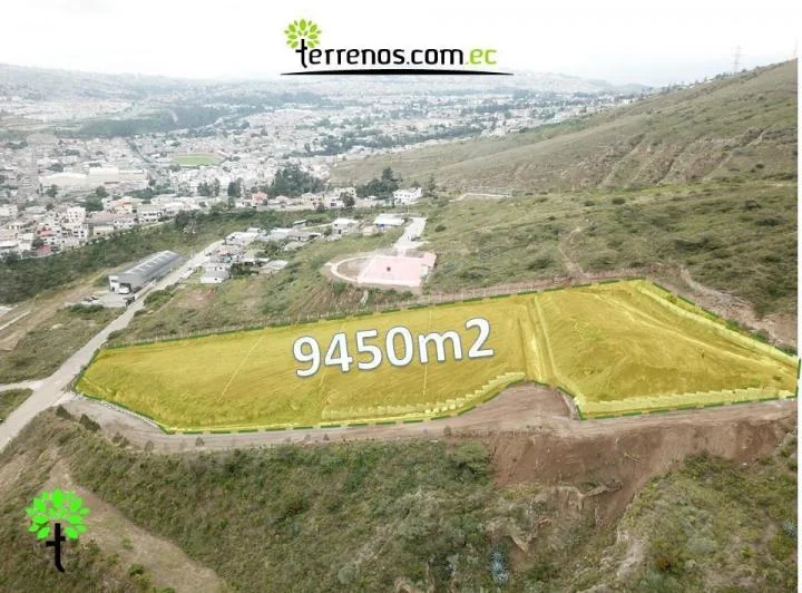 Terreno en Venta en Pomasqui 9.450 m² — imagen 1