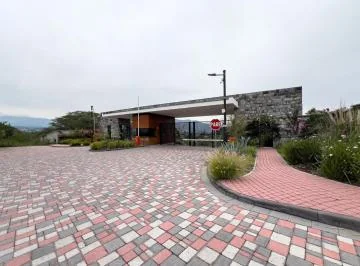 Venta Lote Terreno en Exclusiva Urbanización Yurakuna, Ubicada en Tumbaco — imagen 5