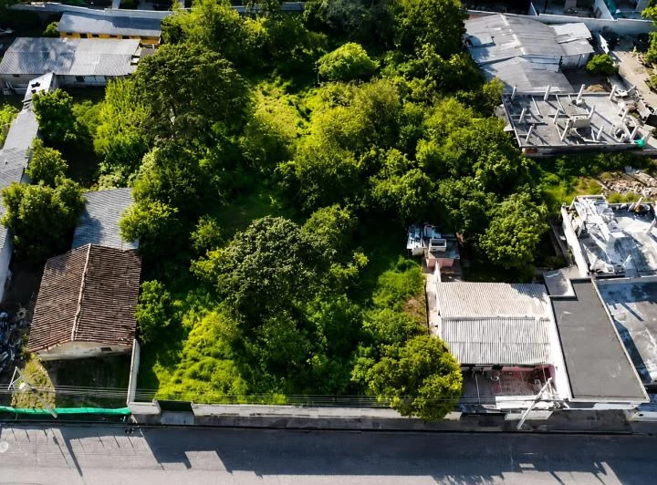 Oportunidad Única en Tumbaco – Terreno en Venta de 2844 m² en Zona Estratégica Para Constructores — imagen 1