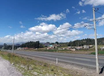 Lotes de Terreno de 1.000 m² con Servicios a Pocos m de La Panamericana E35. Chimborazo — imagen 2