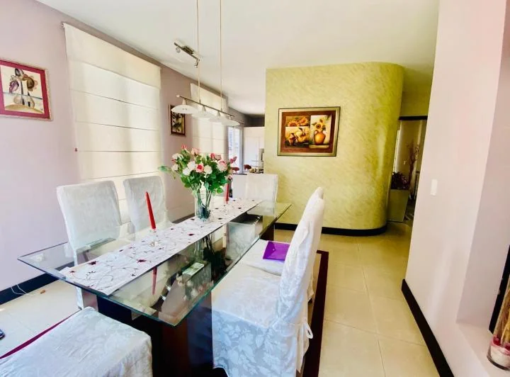 Casa No Adosada de Venta en Cumbaya a 2 Min de La Usfq — imagen 1