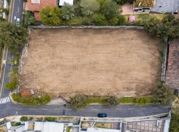 Terreno Premium en Monteserrín con Potencial Para 5 Residencias Exclusivas — imagen 4