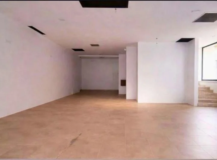 Se Vende Local en Torres del Norte Incluye 1 Parqueo, Guayas — imagen 1