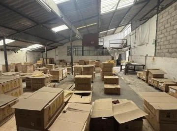 Vendo Galpón Industrial con 3 Bodegas, Sector Parque de Los Recuerdos — imagen 4
