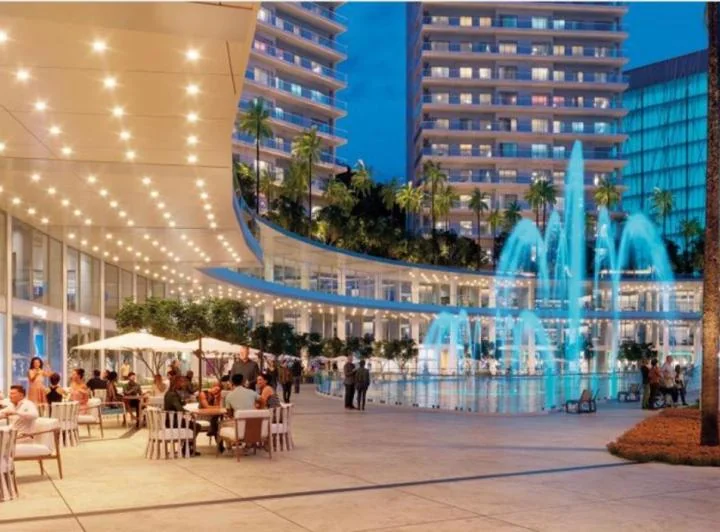 Local Comercial de Lujo en Av Principal de Los Ceibos 132,32 m² Erd, Guayas — imagen 1