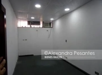 Centro. Vendo Local de 261 m² Ideal Consultorios Medicos, Guayas — imagen 5