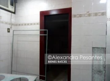 Centro. Vendo Local de 261 m² Ideal Consultorios Medicos, Guayas — imagen 3