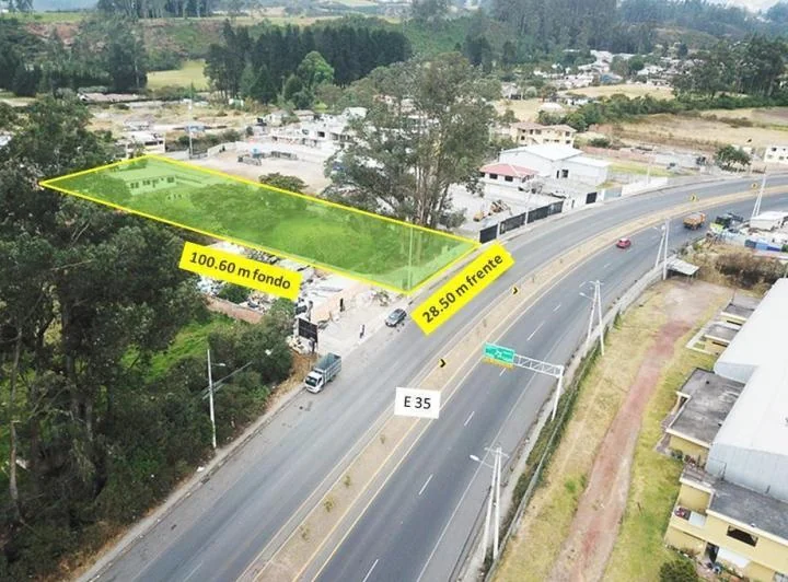 Terreno de Venta en Pifo 2.867 m² en La Vía E35 con Doble Frente (Panamericana) — imagen 1