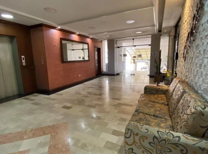 Vendo! Lindo Departamento Tres Dorm. 121 m² San Carlos, Parque Ingles, Excelente Ubicación! — imagen 1