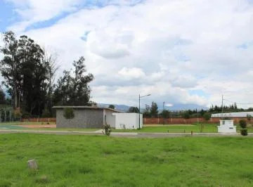 En Venta Terreno en Conjunto Privado en Tumbaco (Aurelio Dávila Cajas) — imagen 2