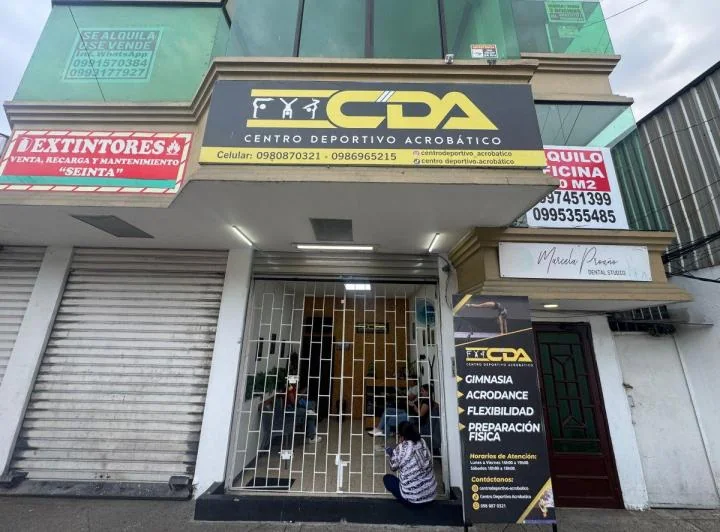 Vendo Local Comercial Av Fco Orellana Junto C. C. La Rotonda, Guayas — imagen 1