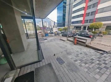 Local Premium 119 m² en La 6 de Diciembre: Alta Exposición y Flujo Comercial — imagen 4