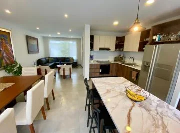 Casa de Venta en Tumbaco con Posibilidad de Ascensor — imagen 2