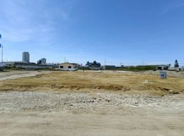Vendo Terreno con Salida a 2 Calles de 250 m a 1 Cuadra del Mar en Salinas — imagen 3
