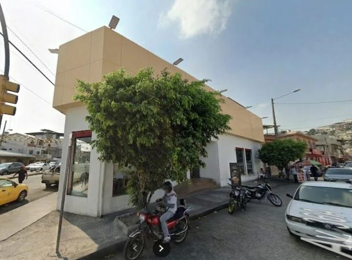 Local Comercial en Venta 425 m² - Av Costanera, Av Las Aguas, Guayaquil, Guayas — imagen 1