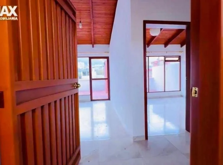 Plaza de Toros/ Casa Rentera /jipijapa — imagen 1