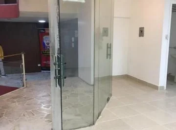 Vendo Locales Comerciales, Sector La Mariscal — imagen 2