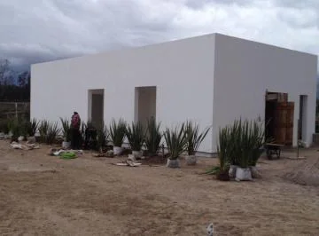 Vendo Precioso Terreno en Puembo Urbanizado con Electricidad Agua y Al a Tarillado con Casa de Cuida — imagen 2