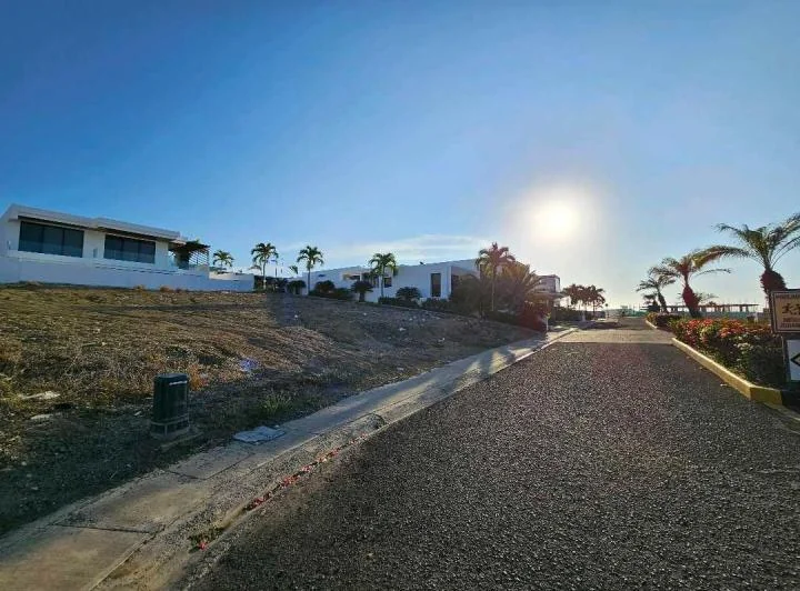 Vendo Terreno en Venta Marina Blue, Excelente Ubicación, Manta, Manabí — imagen 1