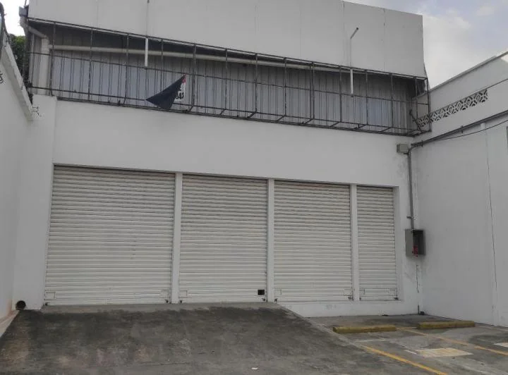 Local Comercial de 350 m² en Venta en Mapasingue, Guayas — imagen 1