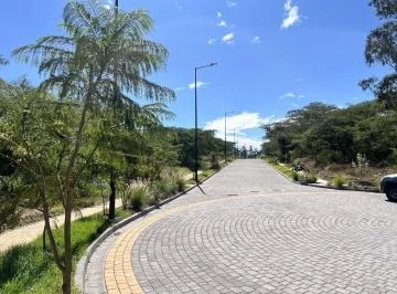 Terreno de Venta en Tumbaco, Dentro de La Espectacular Urbanización Napakuna, Vista, Amenities — imagen 4
