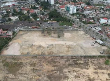 Venta de Terreno Macrolote, por El Hotel Oro Verde, Machala, El Oro — imagen 3