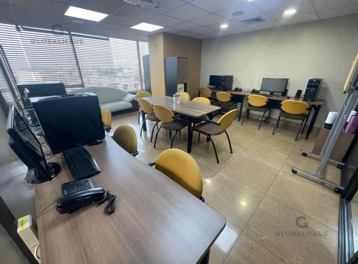 Venta de Oficina de 281 m² en Edificio Quil, Carchi y Quisquis, Centro de Guayaquil Ma. Ca, Guayas — imagen 1