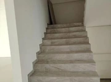 Vendo Oficina Comercial en La Loma de Puengasi — imagen 2